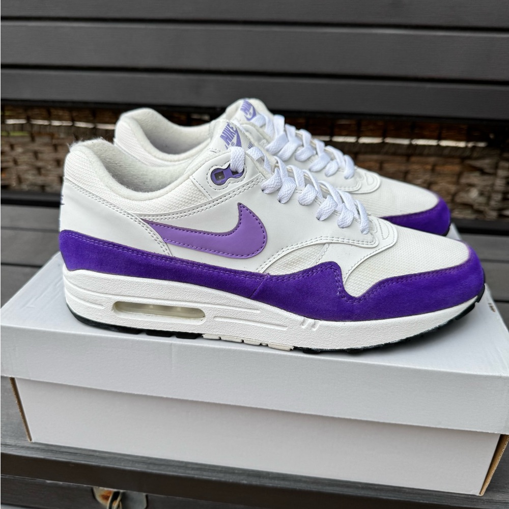Nike Air Max 1   W/10.5  M/9